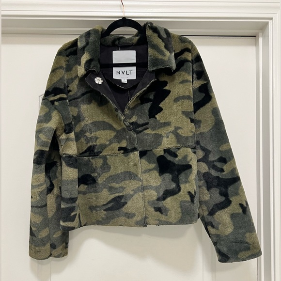 Anthropologie NVLT Vincenza Camo Faux Fur Jacket - Picture 8 of 12